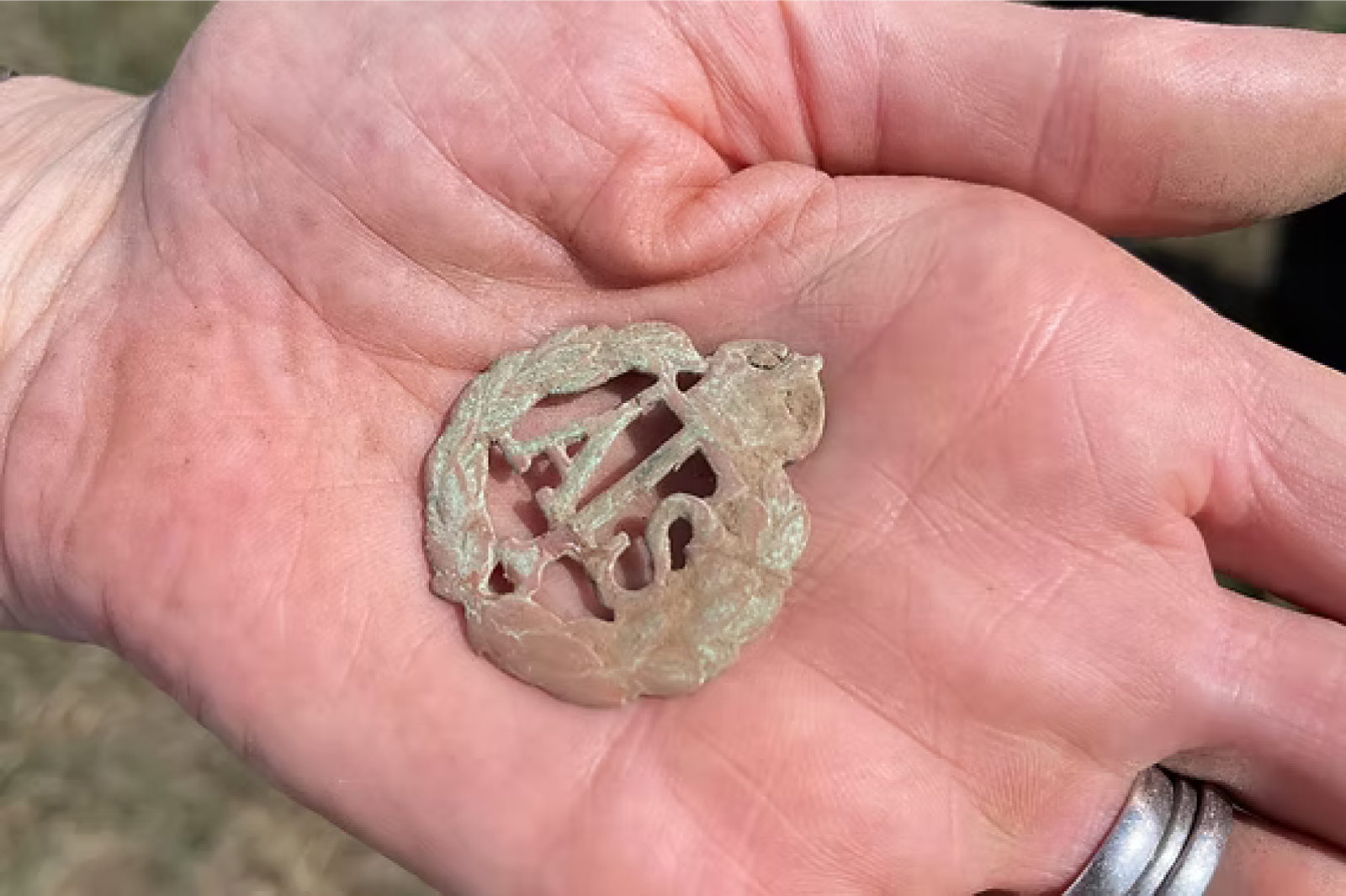 Community find image